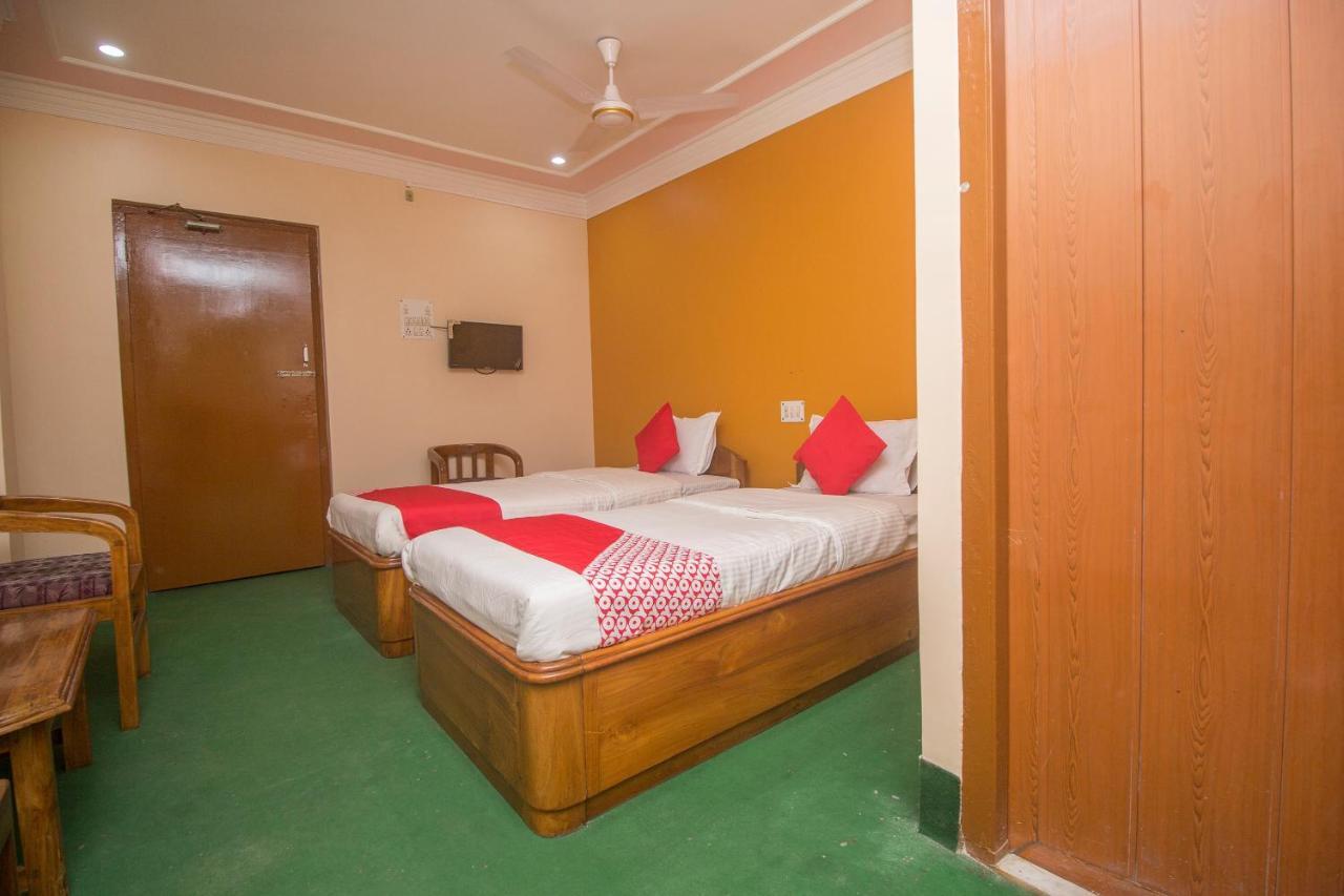 Oyo 48133 Hotel Payel Māldah Dış mekan fotoğraf