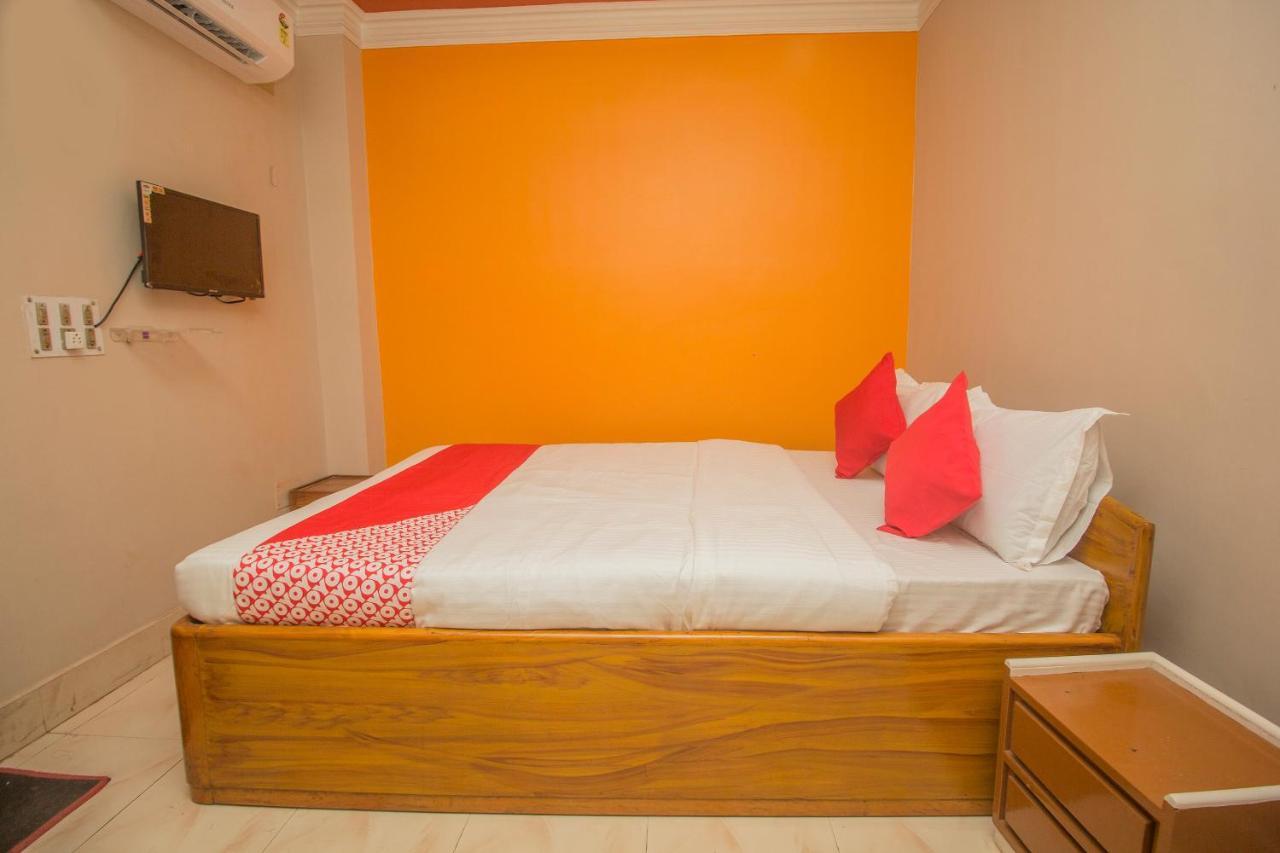 Oyo 48133 Hotel Payel Māldah Dış mekan fotoğraf