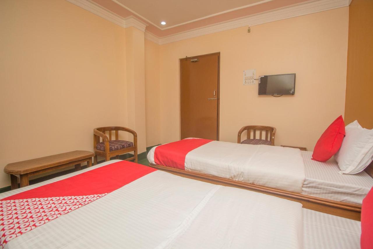 Oyo 48133 Hotel Payel Māldah Dış mekan fotoğraf