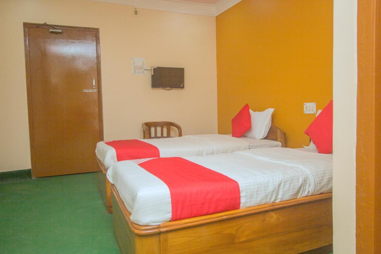 Oyo 48133 Hotel Payel Māldah Dış mekan fotoğraf